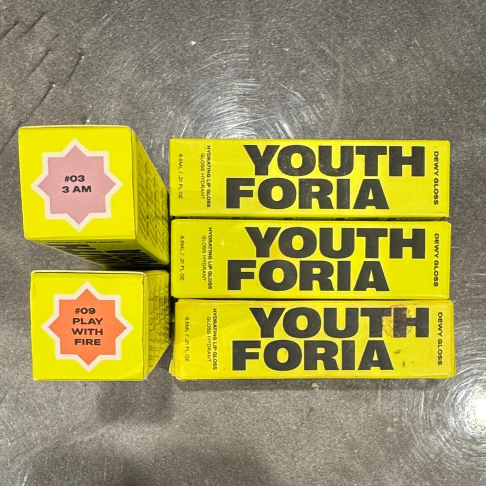 Youthforia Dewy Gloss hydrating Lip  - Play With Fire & 3 AM